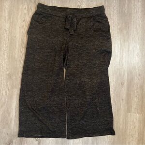 Women’s Jockey Capri Sweatpants